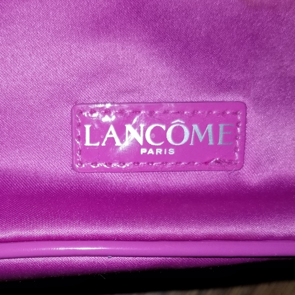 Lancôme New Purple Oval Ziparound Makeup Bag - Picture 6 of 7